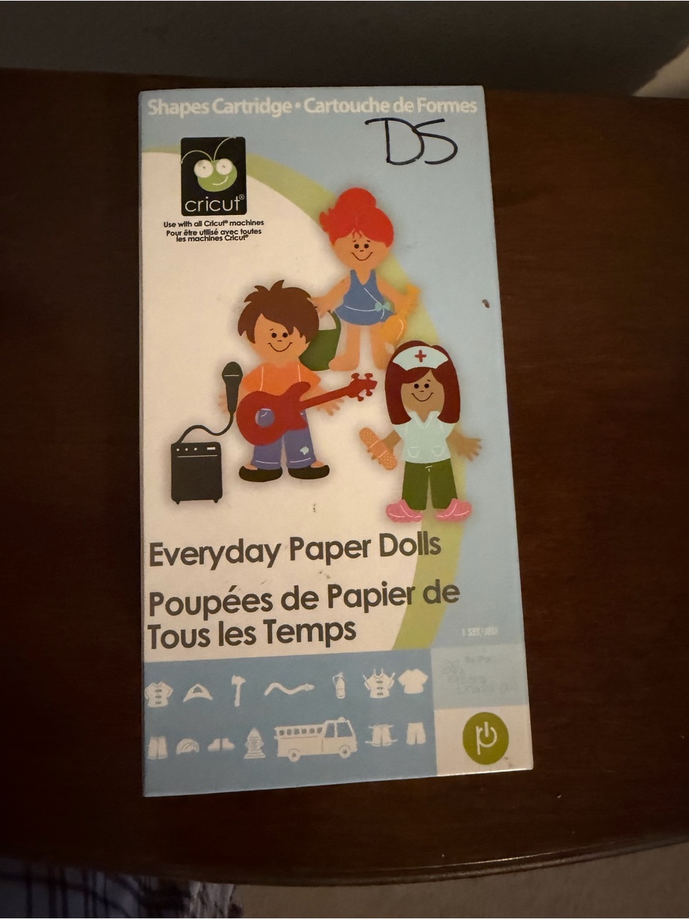 Cricut Everyday Paper Dolls Shapes Cartridge - Blue, Red, Green, Pink